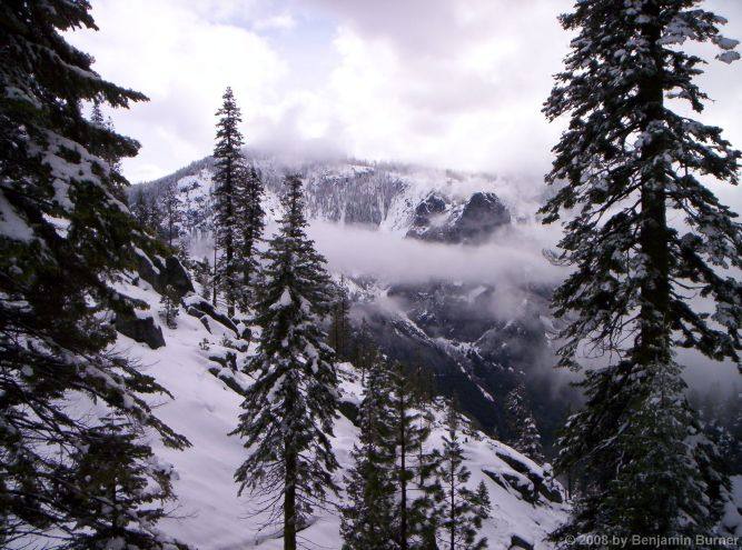 View from Upper Yosemite Fall Trail